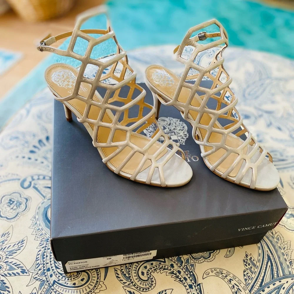 Vince Camuto strappy shoe - Picture 3 of 10